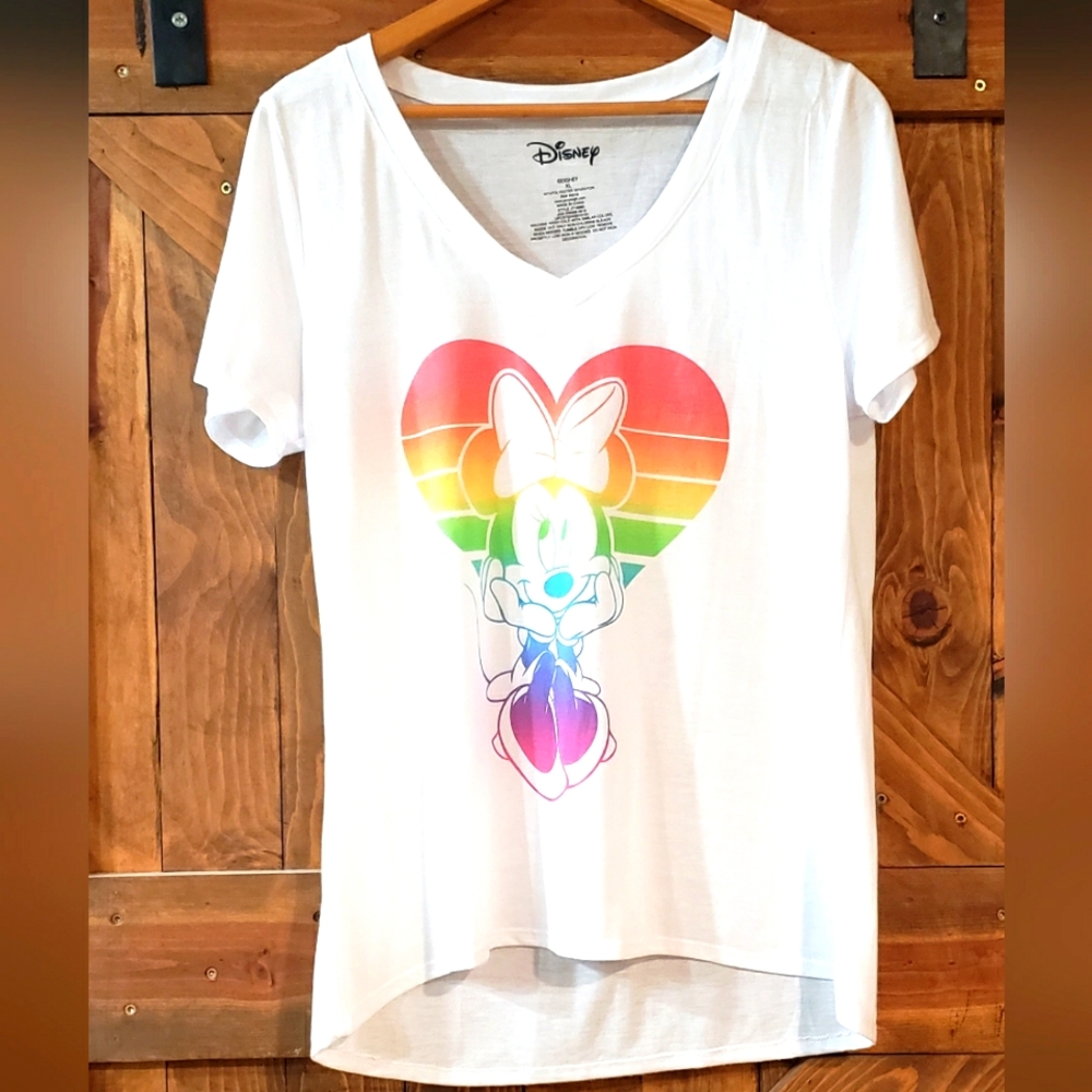 🦖Womens Rainbow Heart Minnie Mouse Tshirt🦖